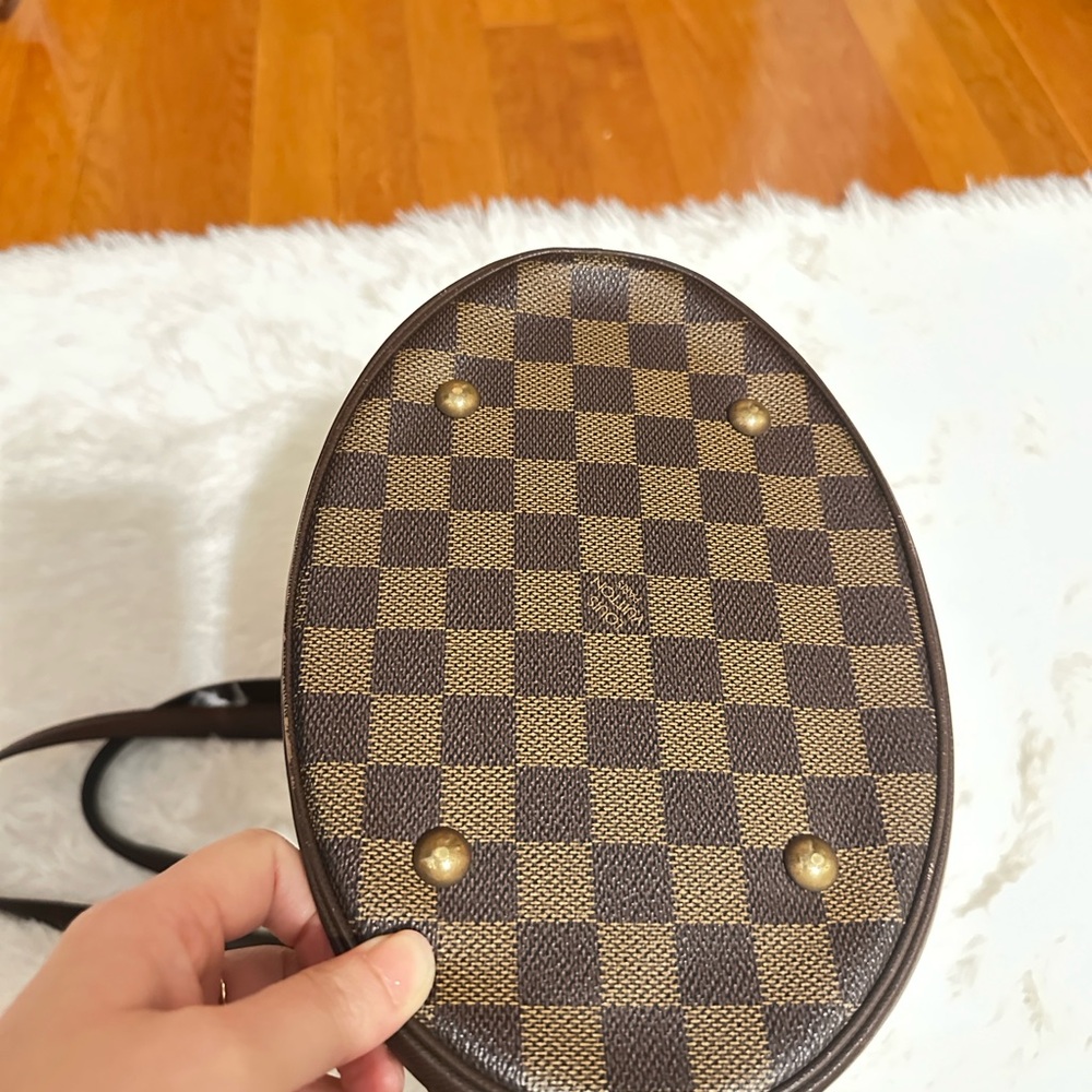 Authentic Louis Vuitton Damien Ebene bucket Marais with Red Interior - Picture 3 of 16
